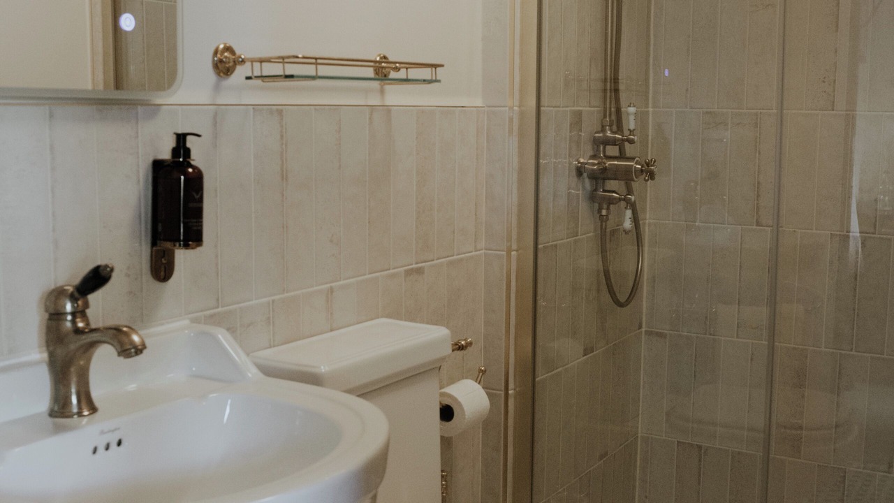 Photo of Bathroom in Auchtermuchty
