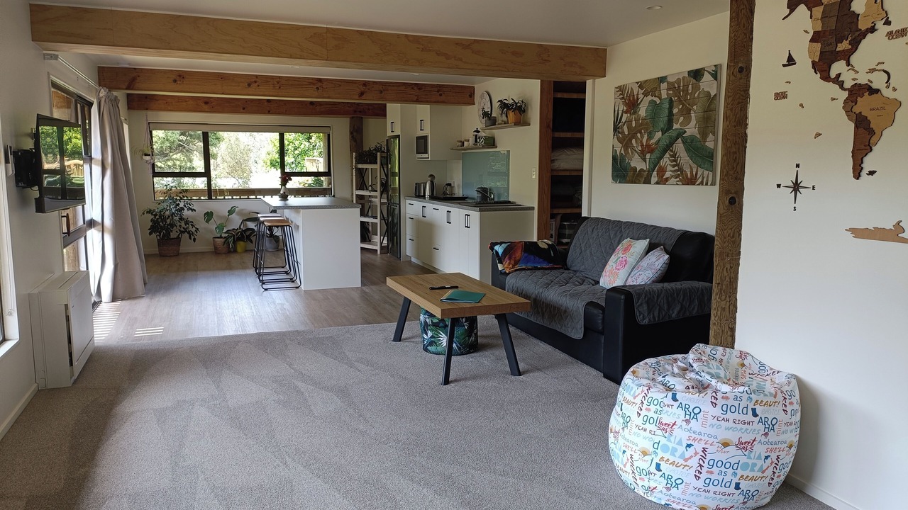 Photo of Livingroom in Whangarei