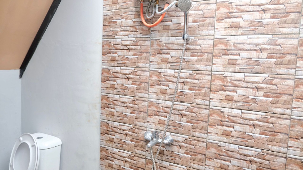 Photo of Bathroom in Pakem