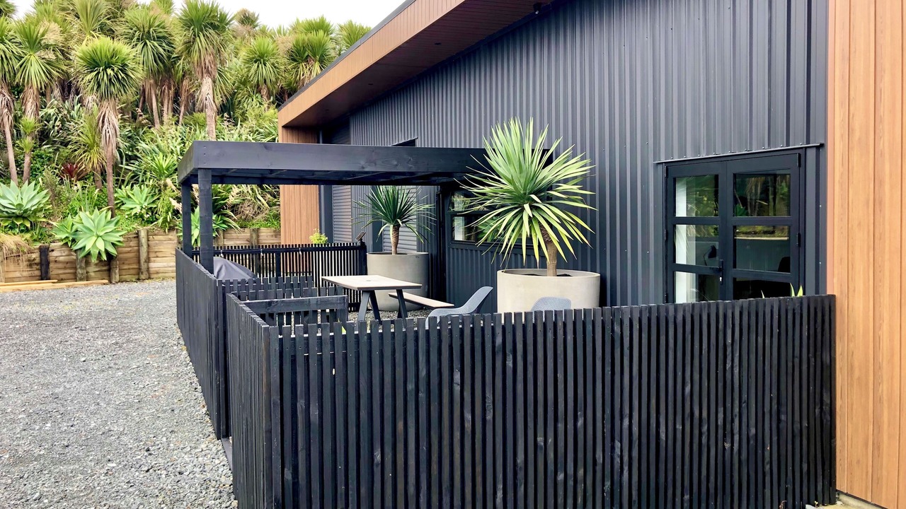Photo of Patio Balcony in Mahurangi West