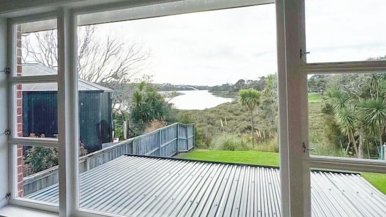Photo of Others in Te Atatu Peninsula