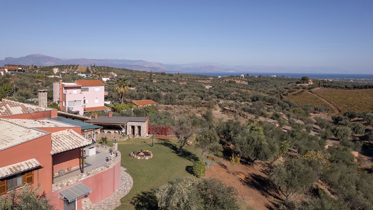 Photo of Outdoor in Aigialeia