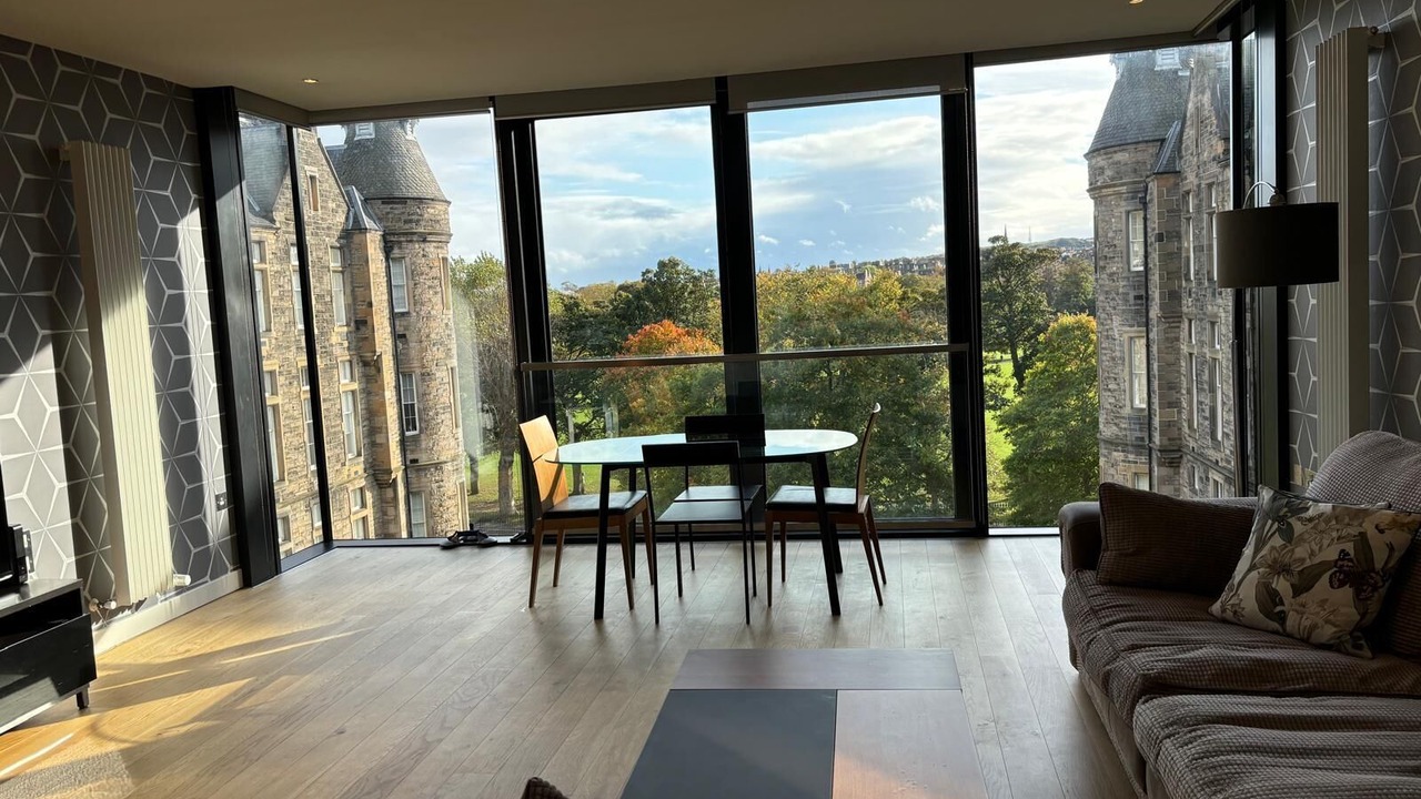 Photo of Livingroom in Marchmont