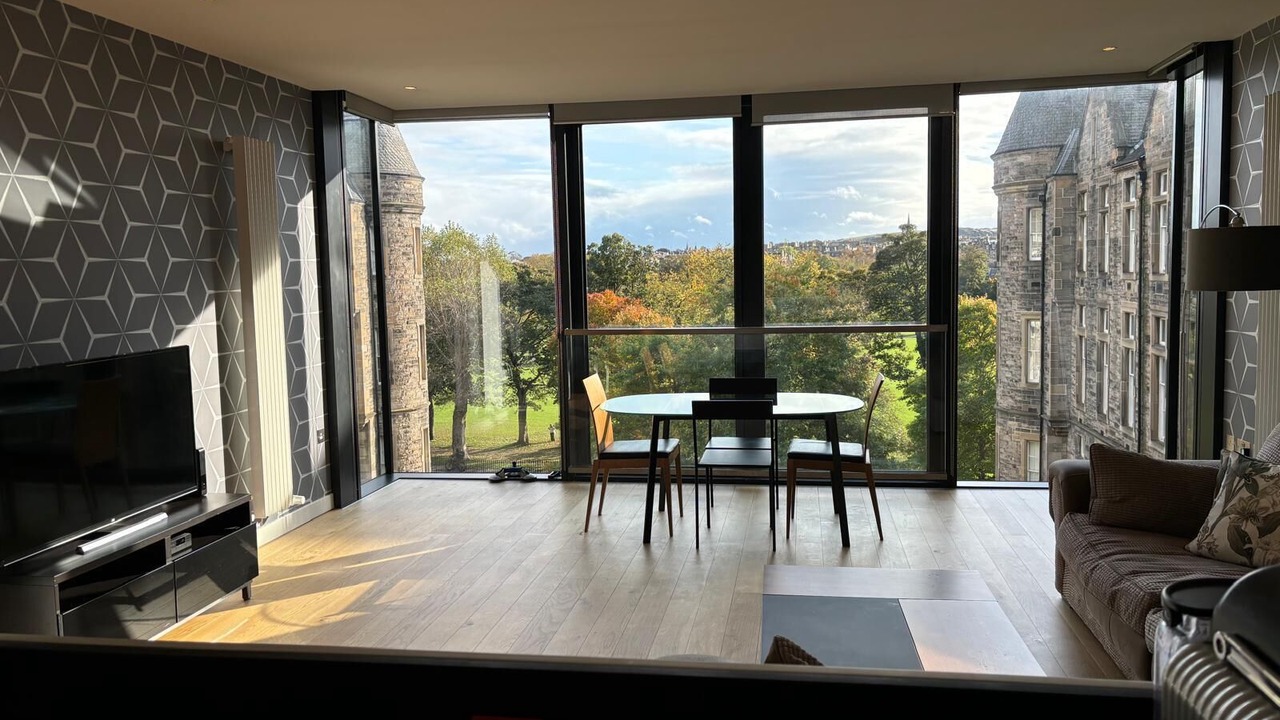 Photo of Livingroom in Marchmont