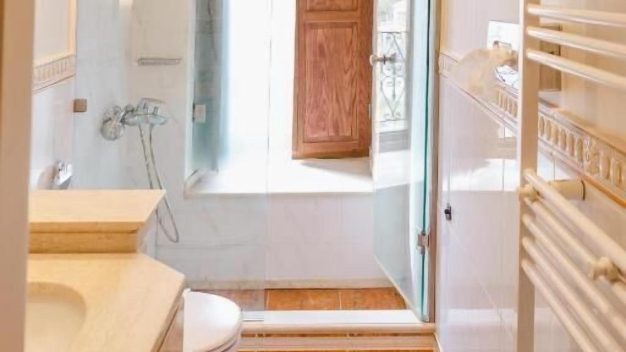 Photo of Bathroom in Ellinopyrgos
