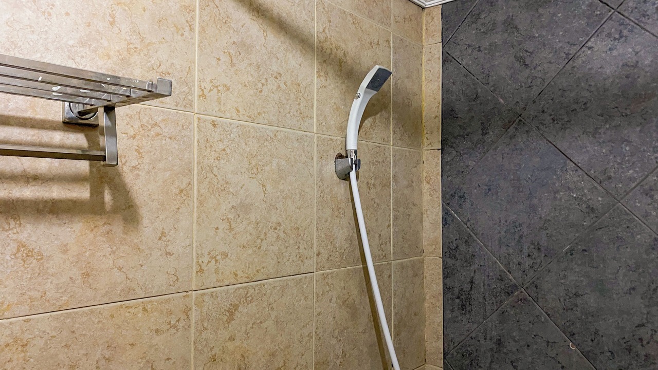 Photo of Bathroom in Panunggangan Utara
