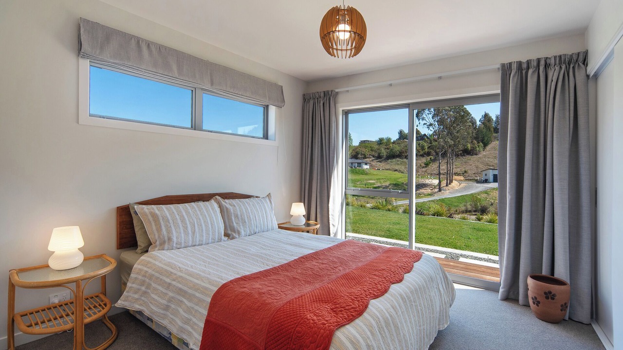 Photo of Bedroom in Redwood Valley