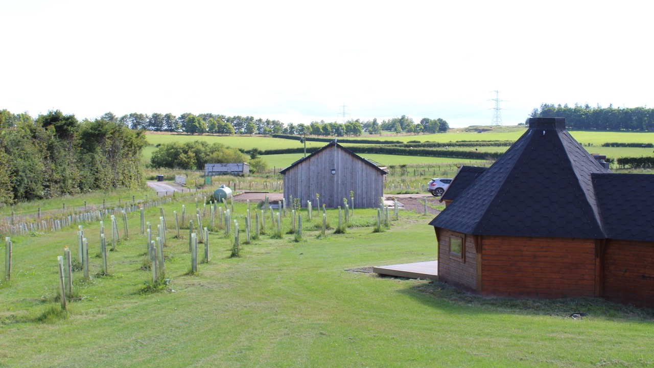 Photo of Outdoor in Duns