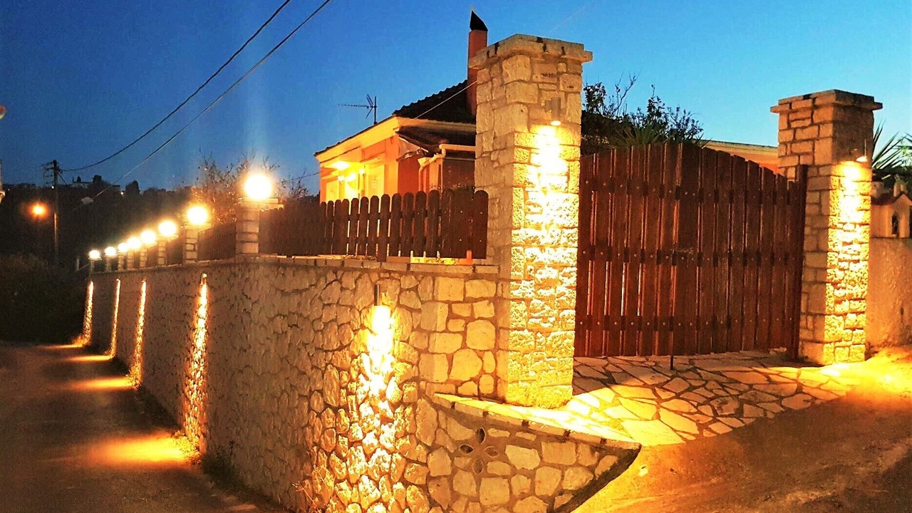 Photo of Outdoor in Antipernoi
