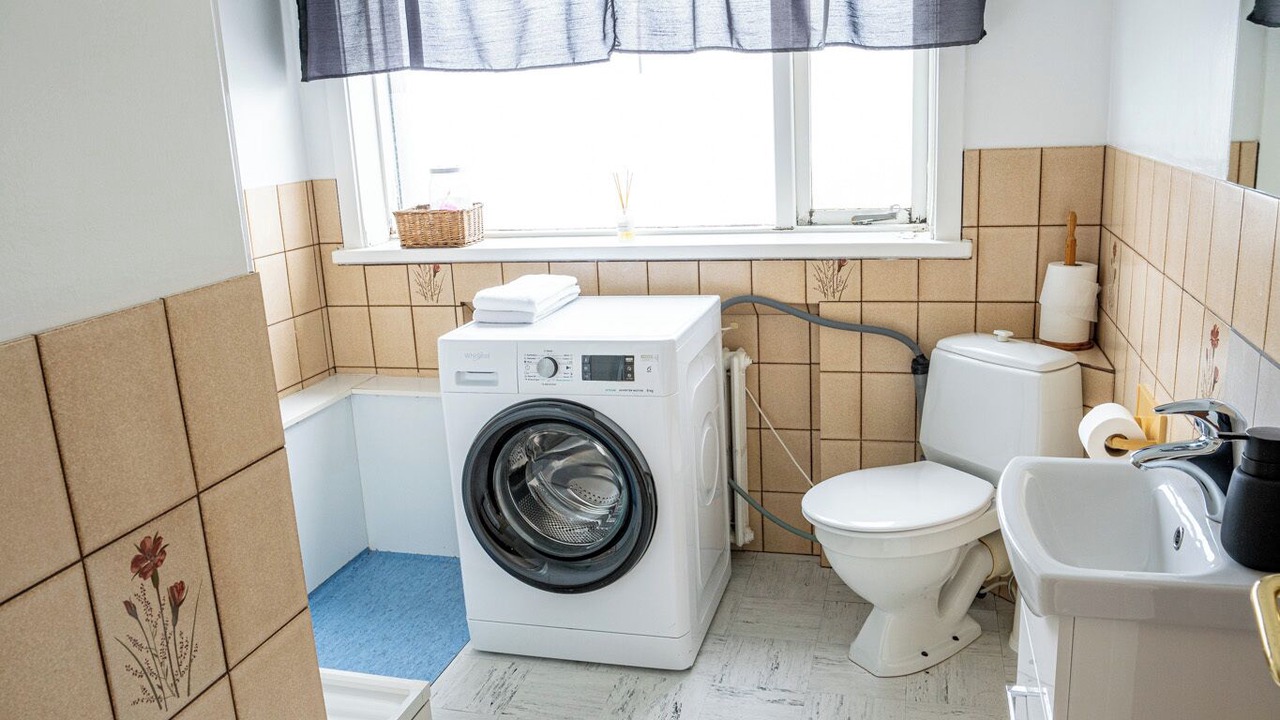 Photo of Bathroom in Raufarhofn