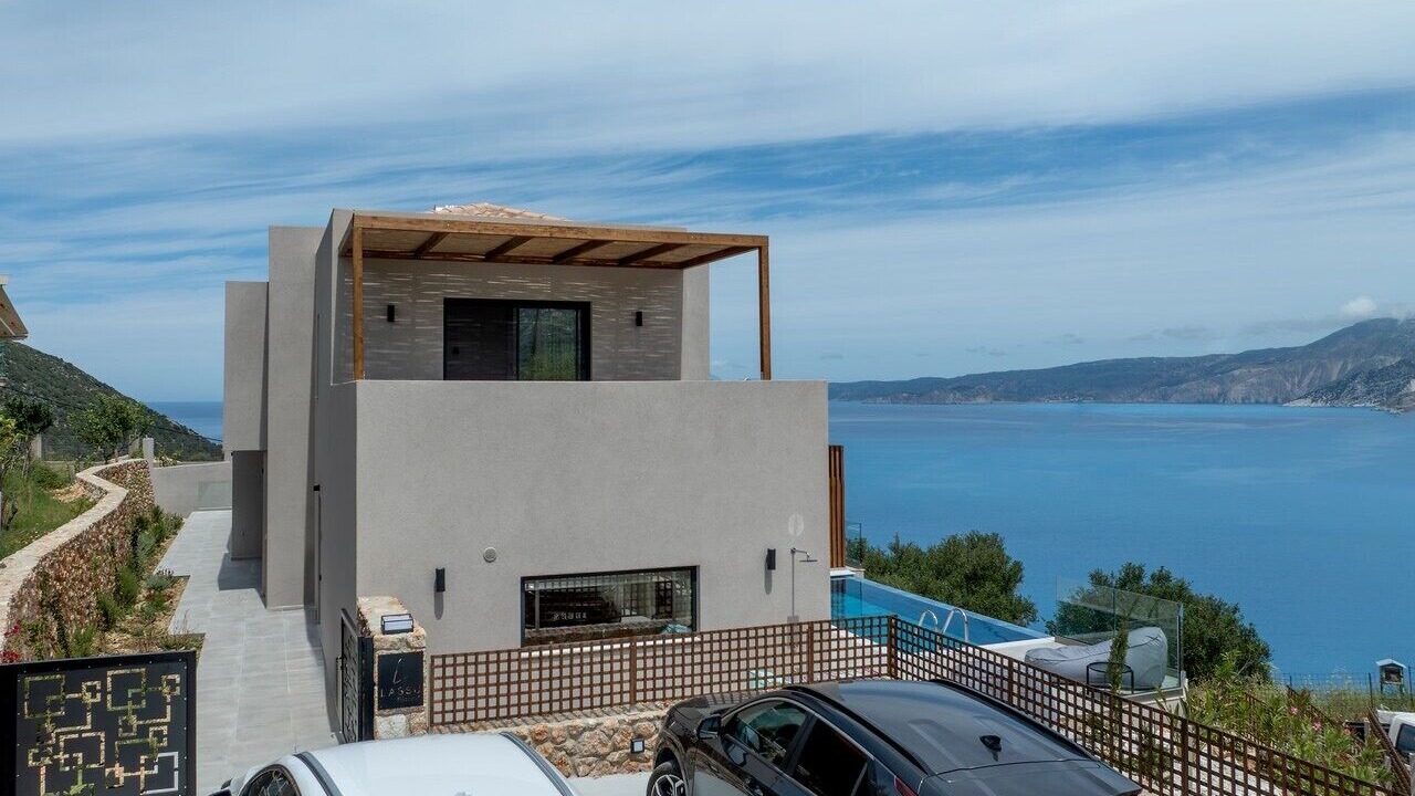 Photo of Outdoor in Zola