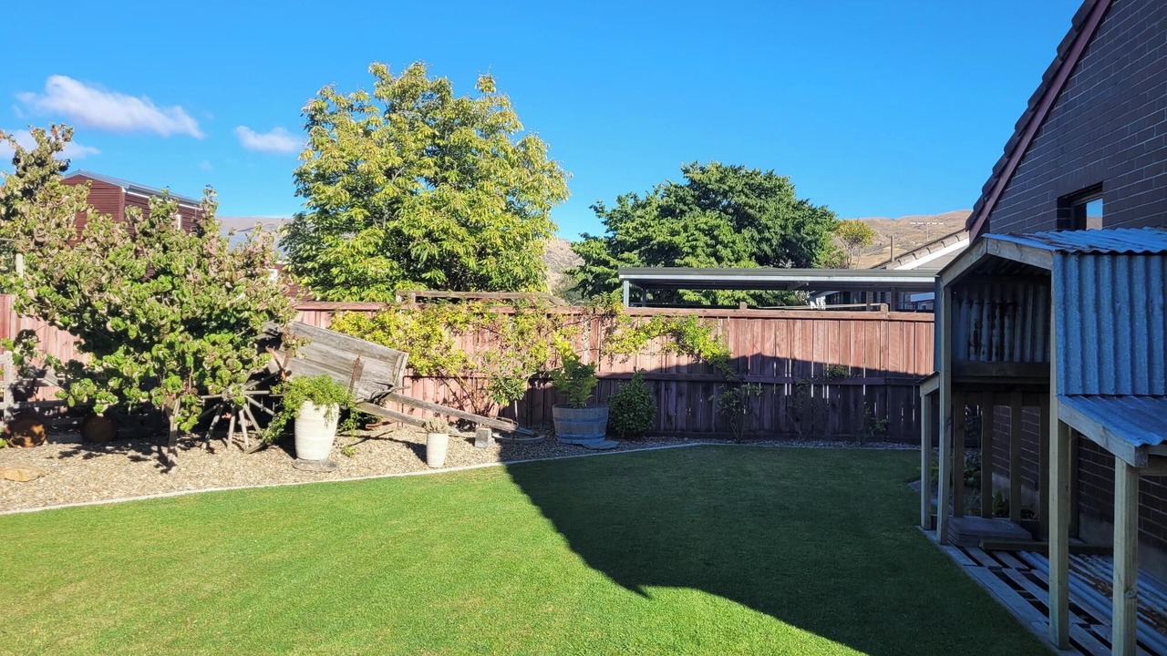 Photo of Outdoor in Lowburn