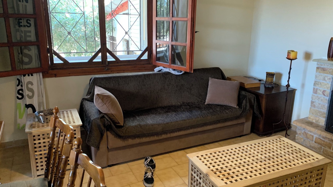 Photo of Livingroom in Lefkandi