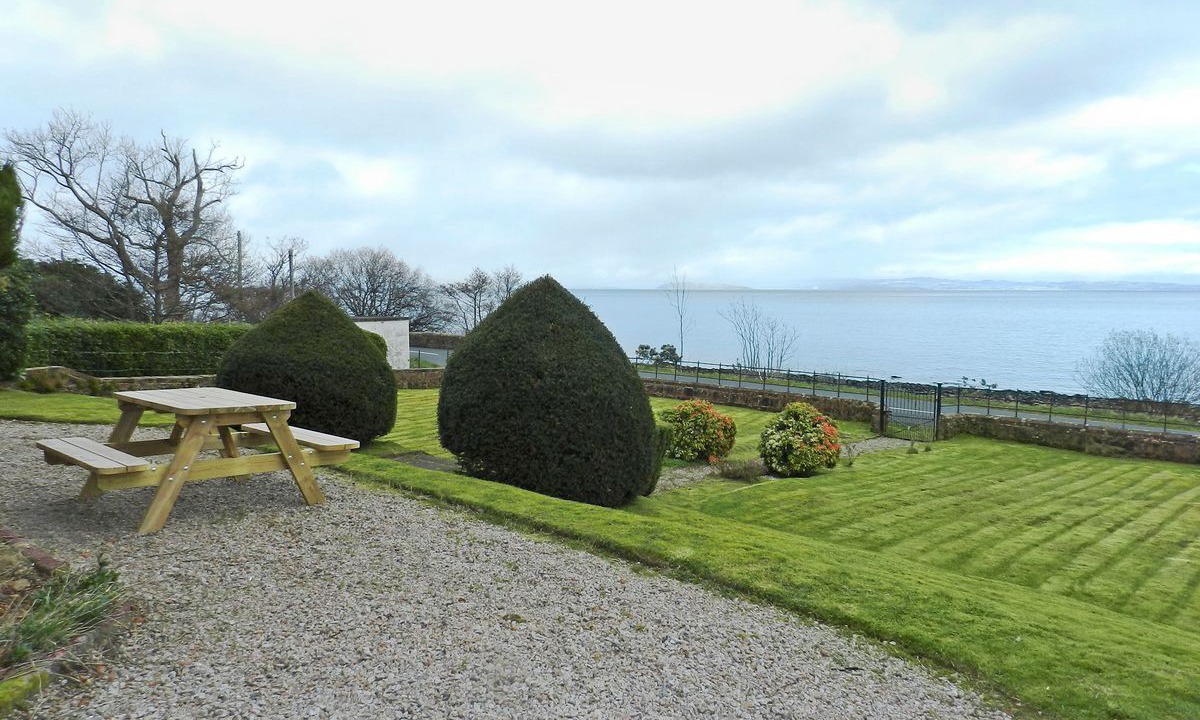 Photo of Outdoor in Corrie