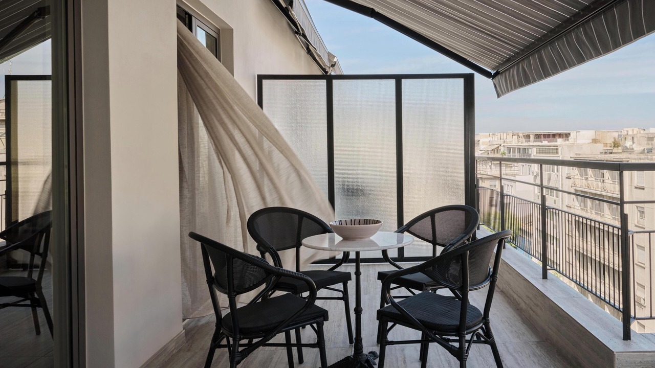 Photo of Patio Balcony in Omonia