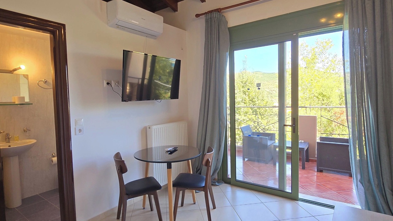 Photo of Bedroom in Kateleios