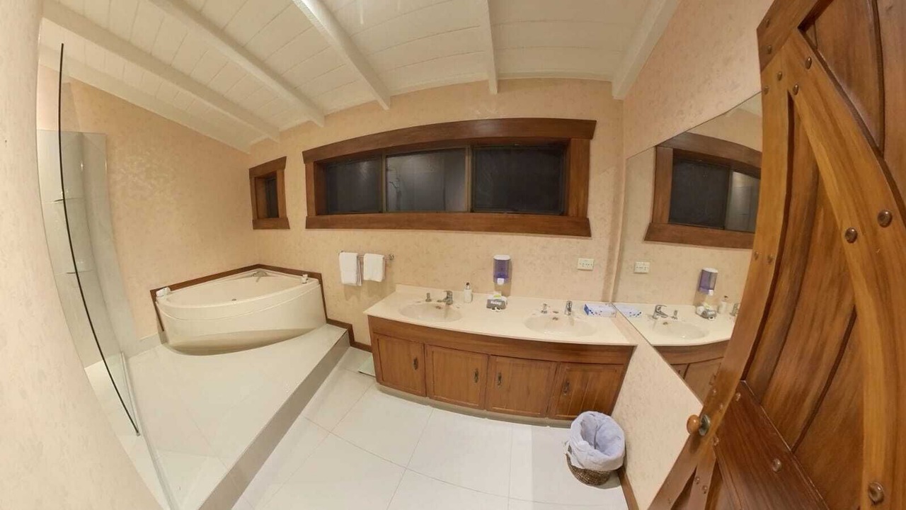 Photo of Bathroom in Tamahere