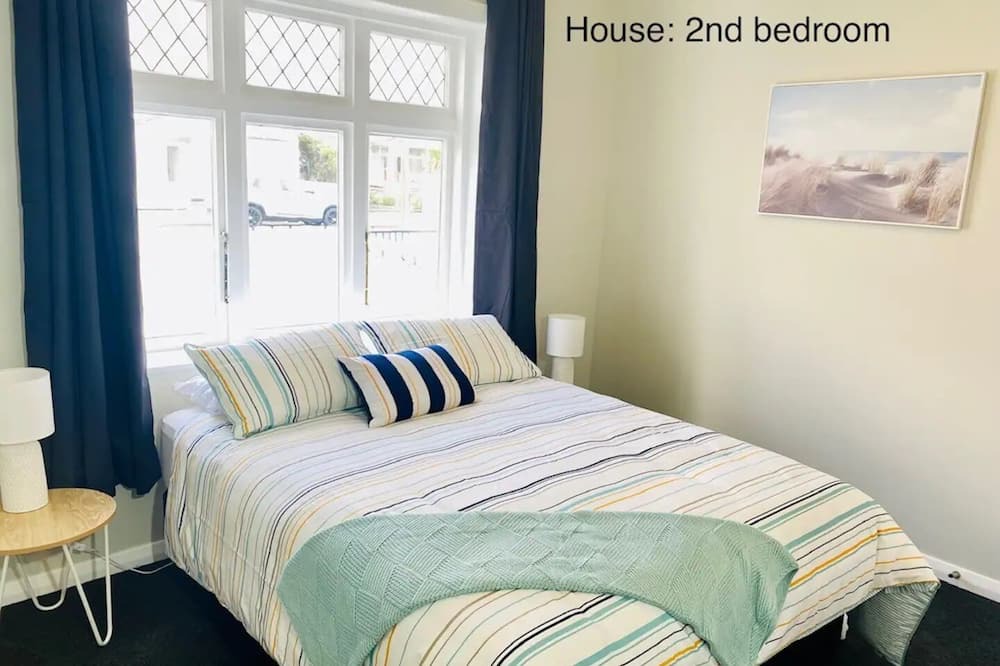 Photo of Bedroom in Petone