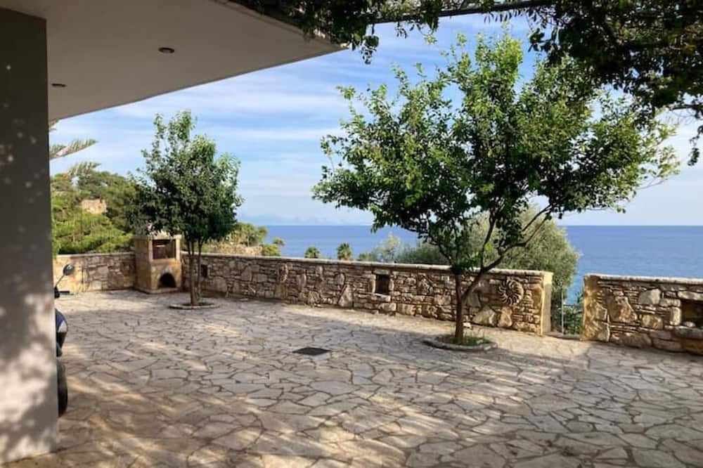Photo of Patio Balcony in Koroni
