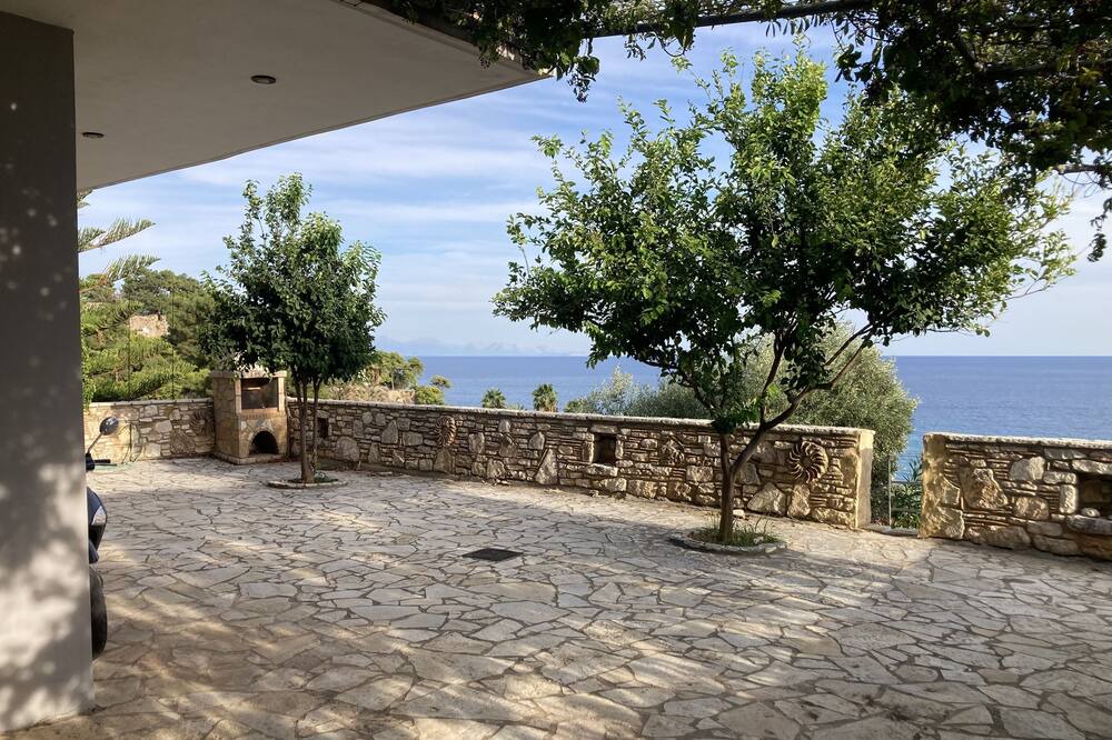 Photo of Patio Balcony in Koroni