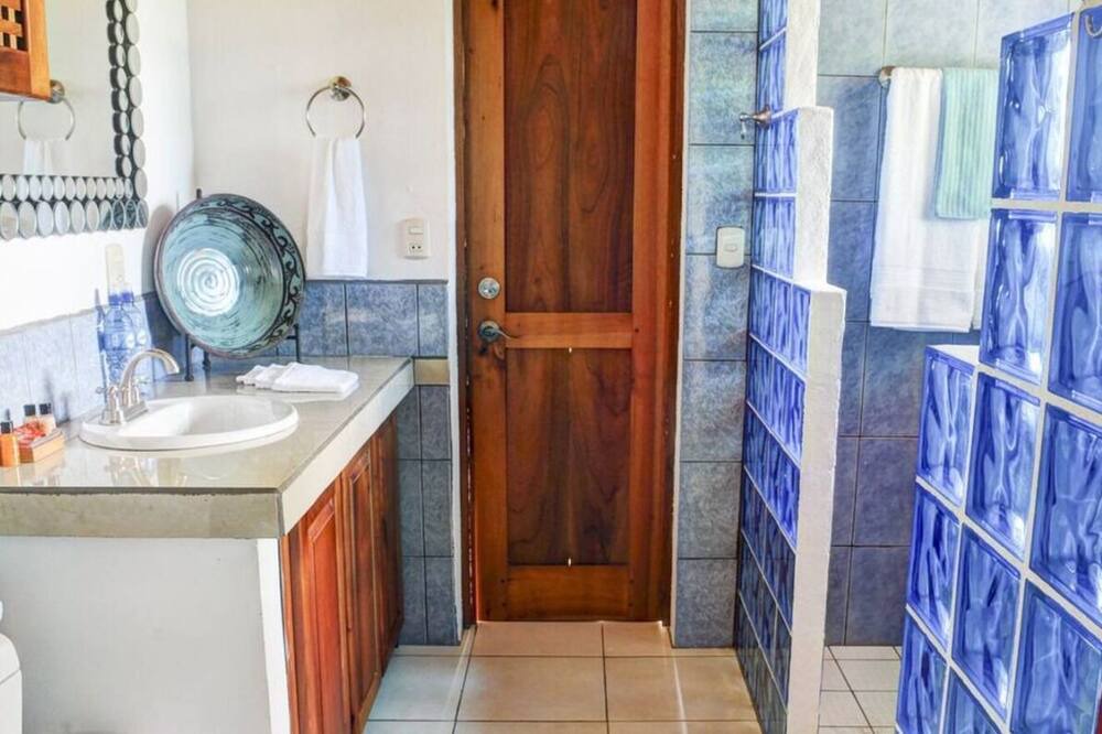 Photo of Bathroom in Baru