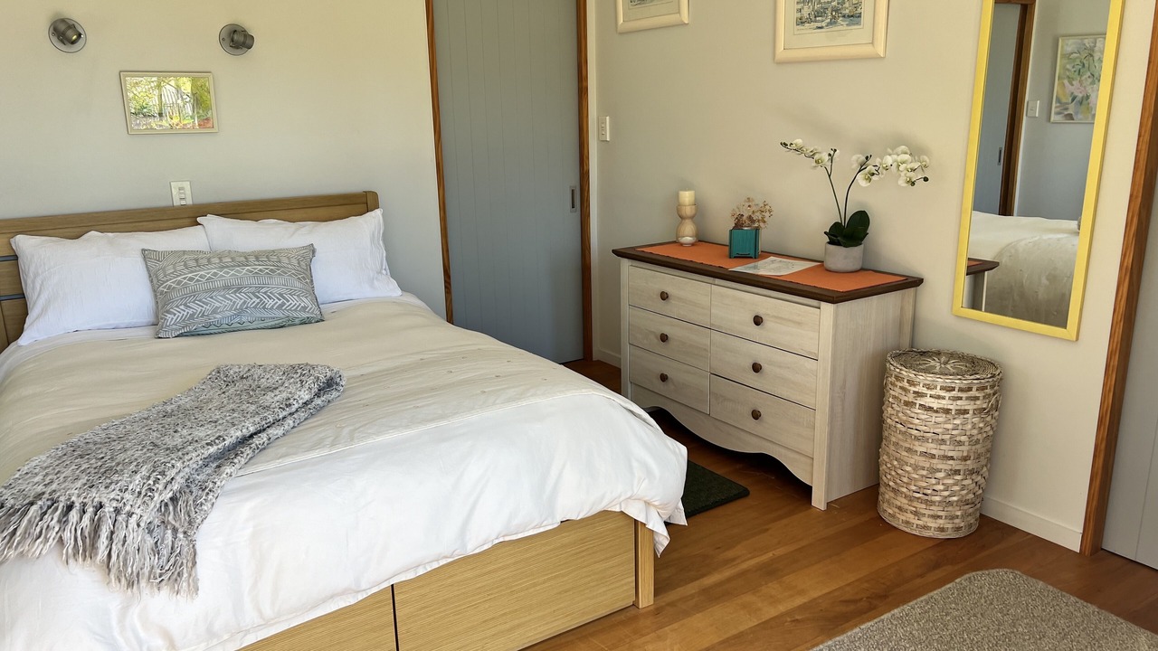 Photo of Bedroom in Diamond Harbour