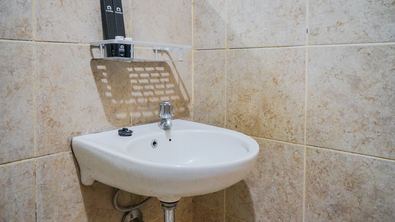 Photo of Bathroom in Panunggangan Utara