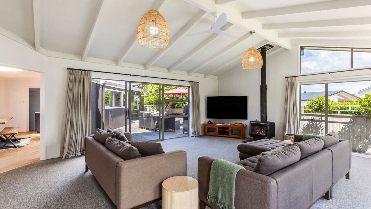 Photo of Livingroom in Rainbow Point