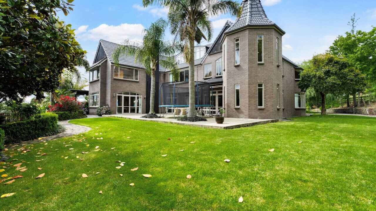 Photo of Outdoor in Whitford