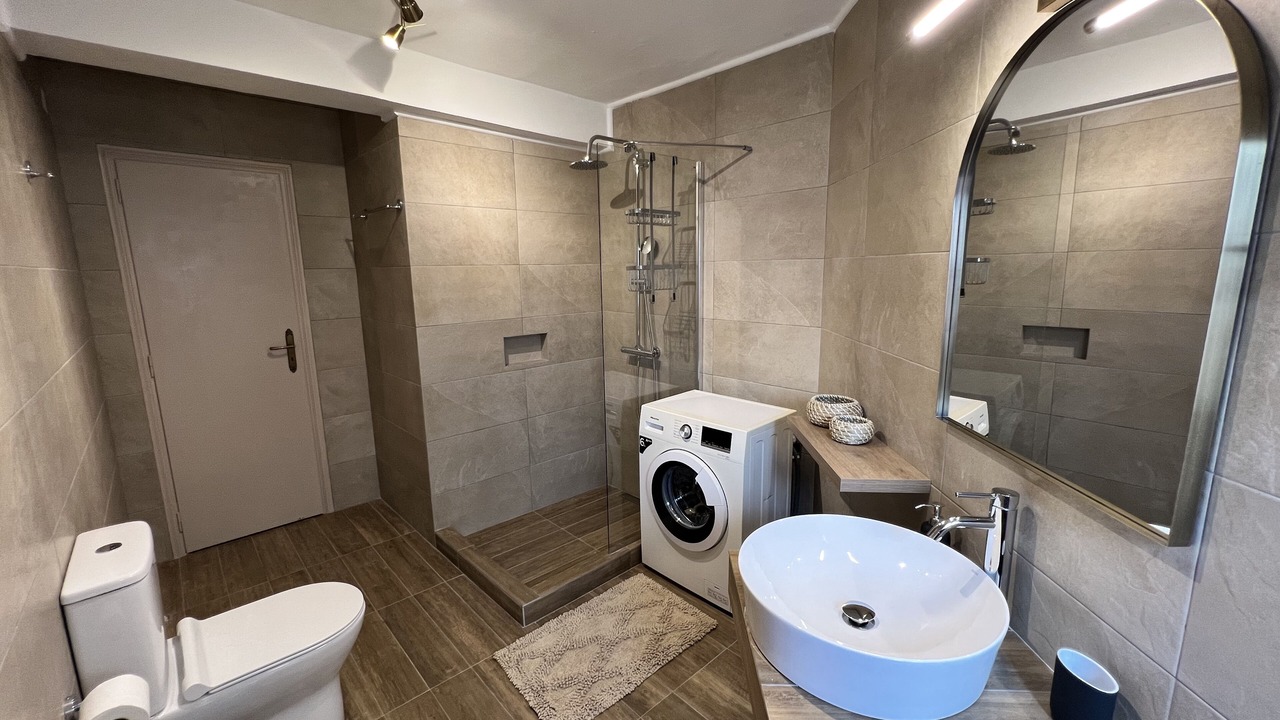 Photo of Bathroom in Vathy