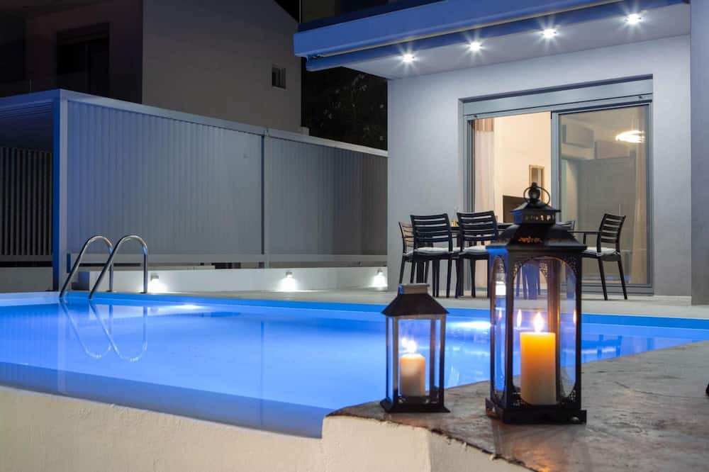 Photo of Outdoor in Apolpaina