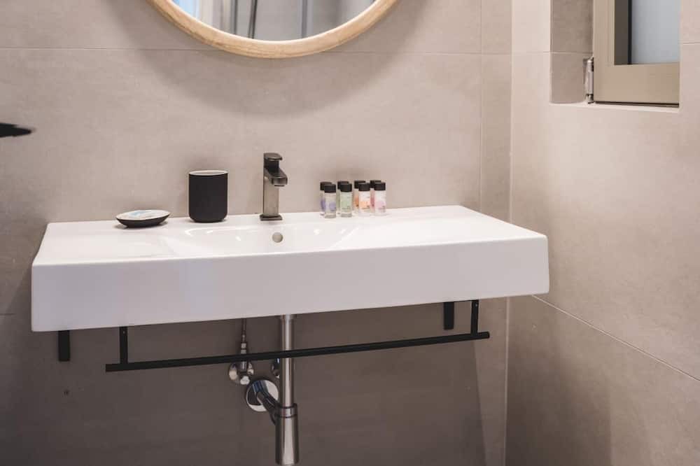 Photo of Bathroom in Episkopos