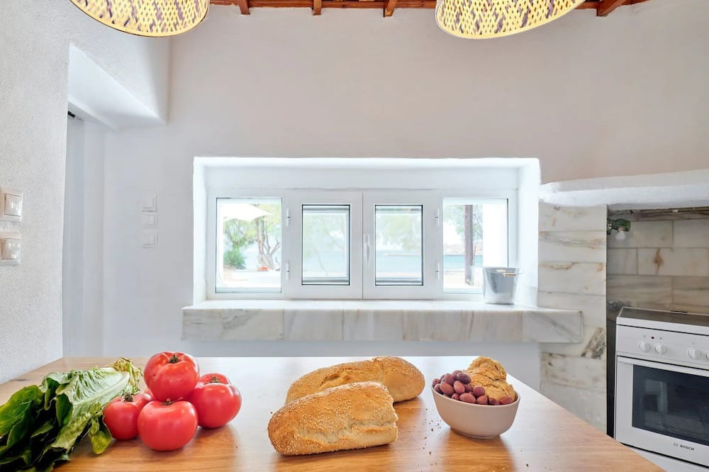 Photo of Kitchen in Psathi