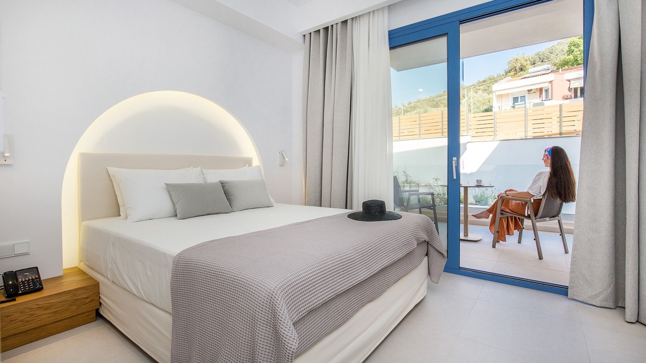 Photo of Bedroom in Golden Beach