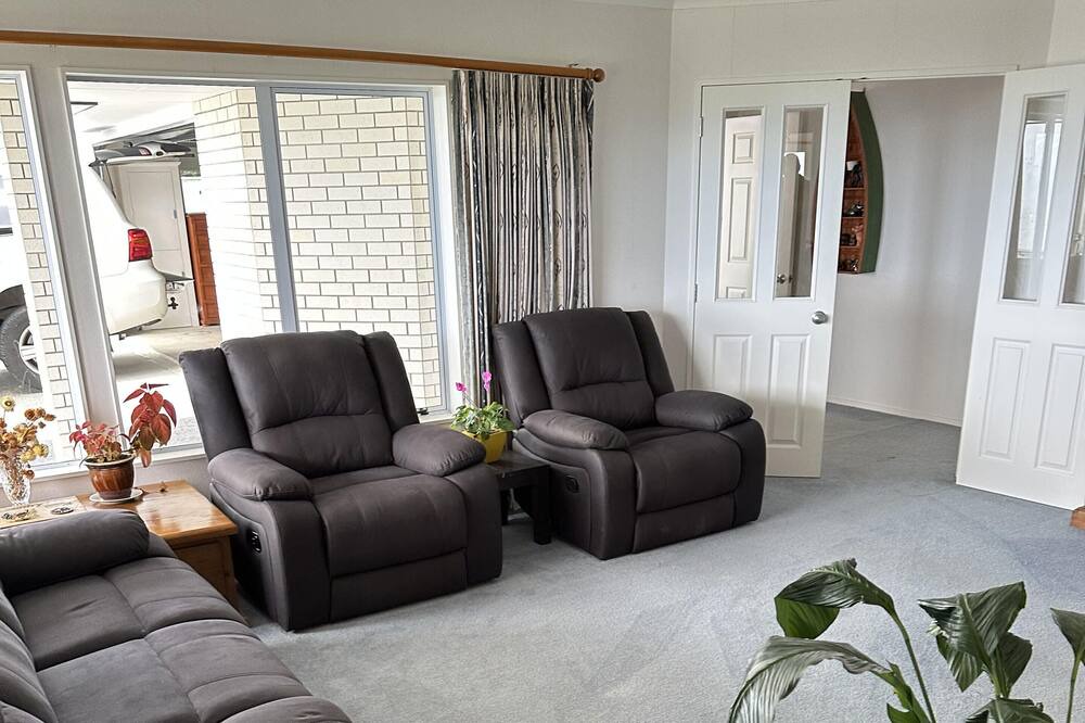 Photo of Livingroom in Whakatiwai