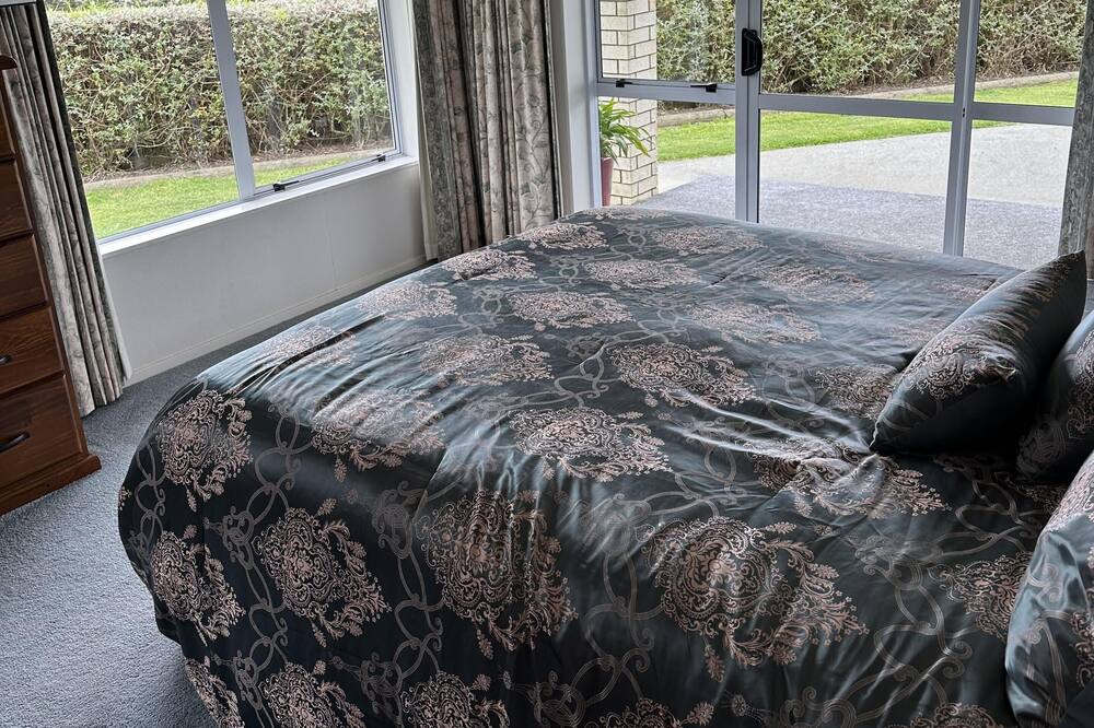 Photo of Bedroom in Whakatiwai