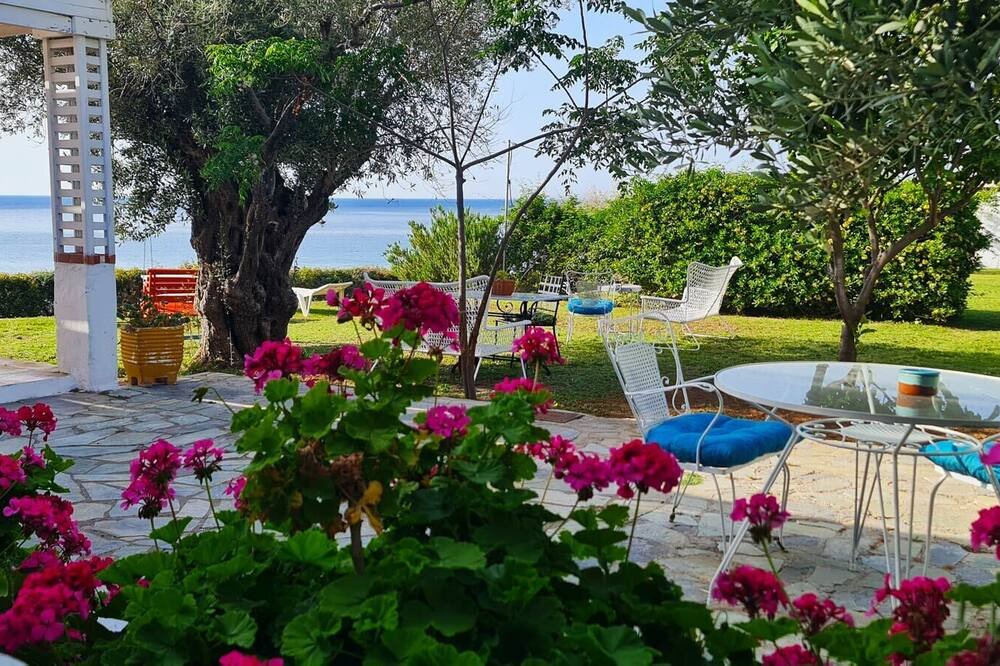 Photo of Patio Balcony in Kampos Marathokampou