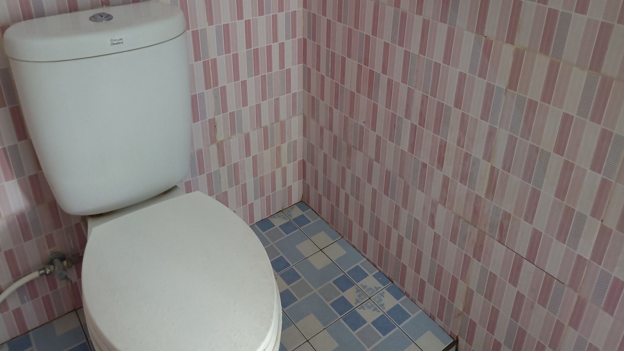 Photo of Bathroom in Kecamatan Praya Barat Daya