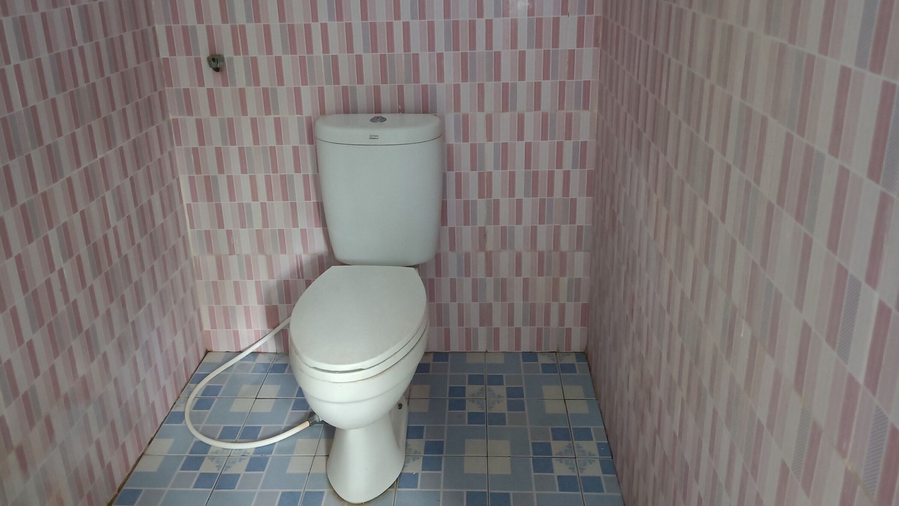 Photo of Bathroom in Kecamatan Praya Barat Daya