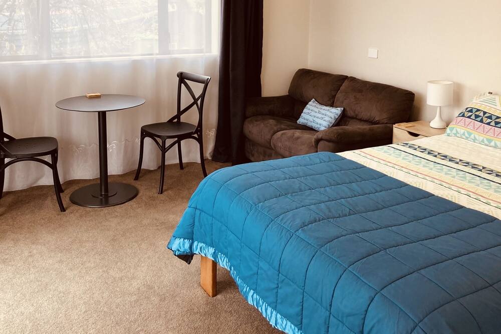 Photo of Bedroom in Tahunanui