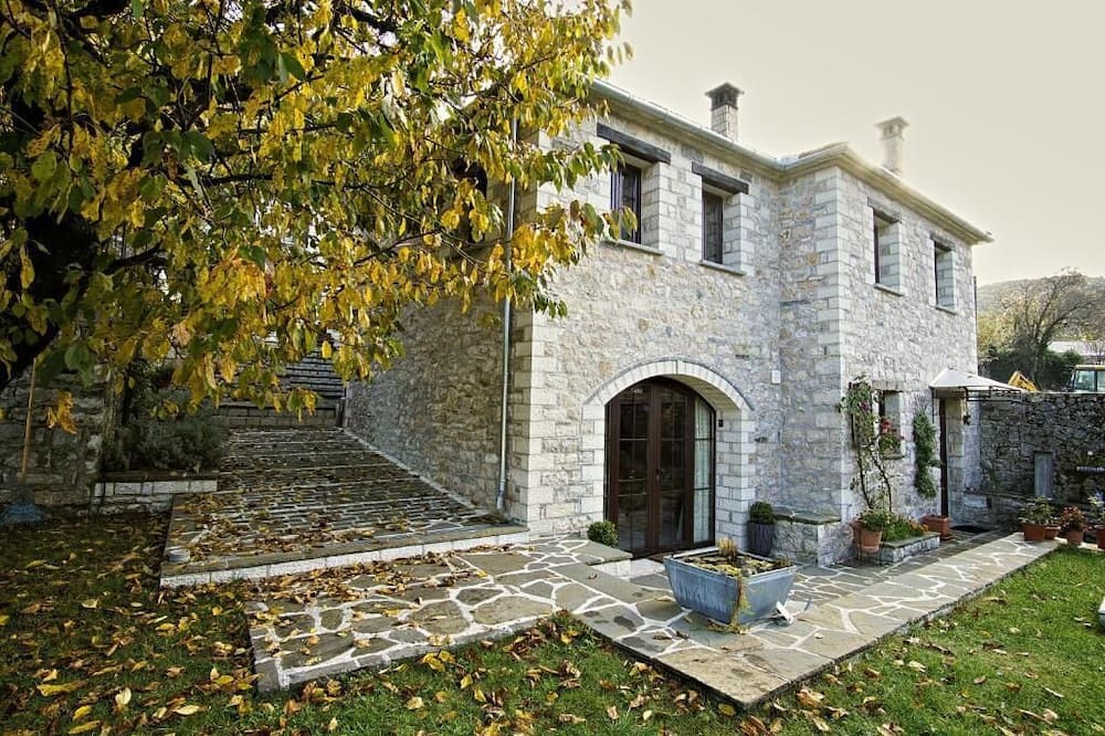 Photo of Outdoor in Asprangeloi