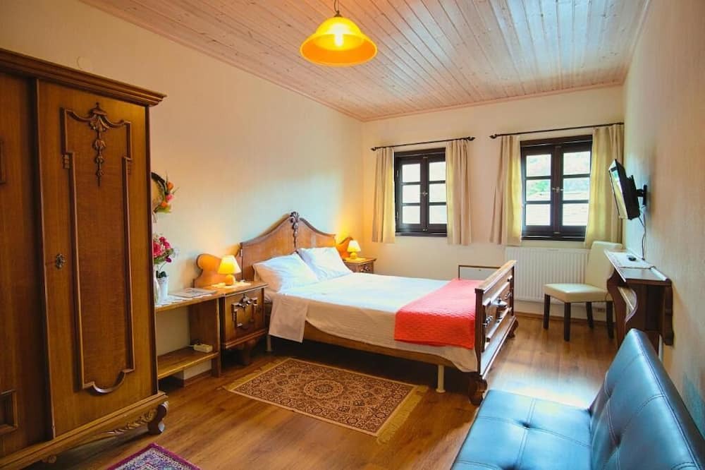 Photo of Bedroom in Asprangeloi