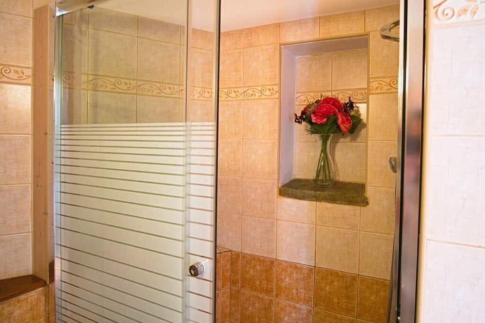 Photo of Bathroom in Asprangeloi