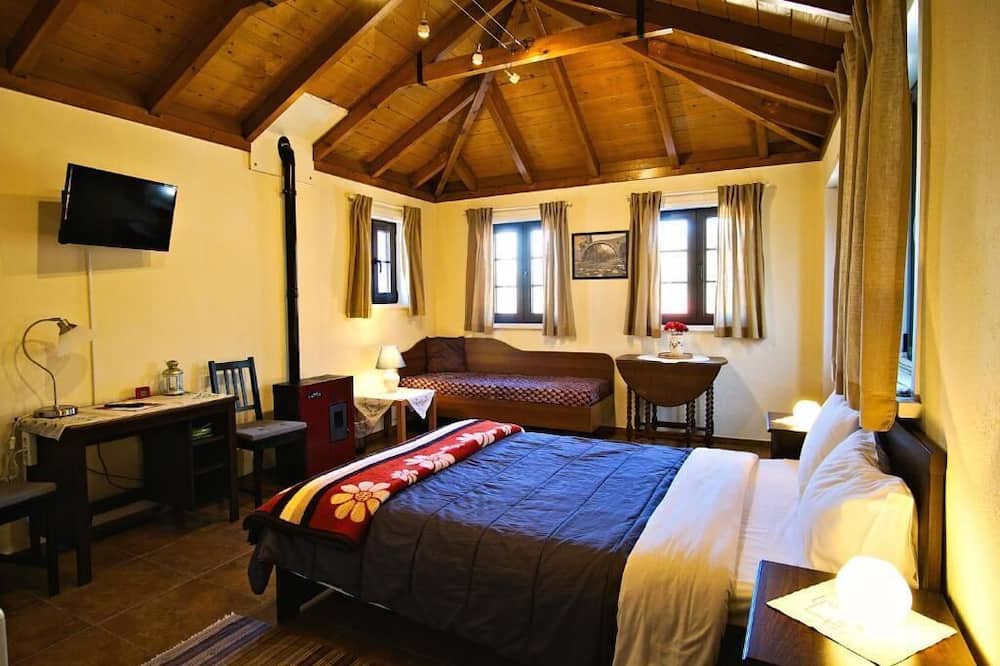Photo of Bedroom in Asprangeloi
