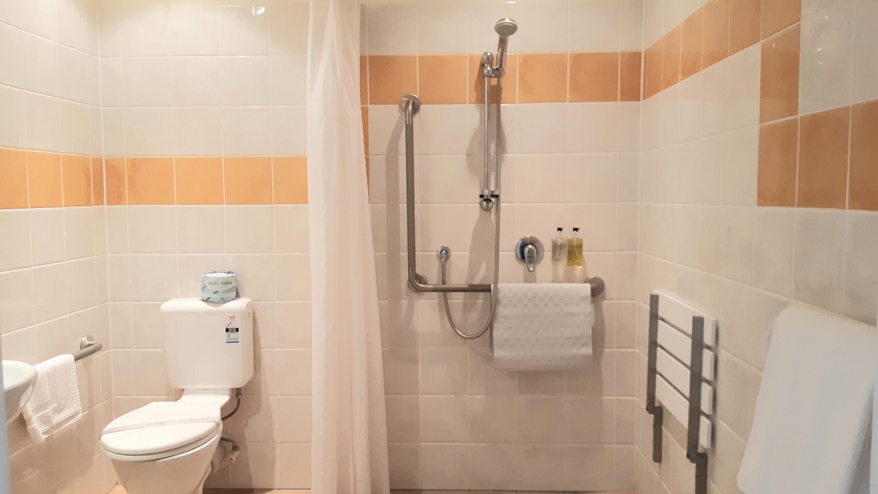 Photo of Bathroom in Wairau Valley