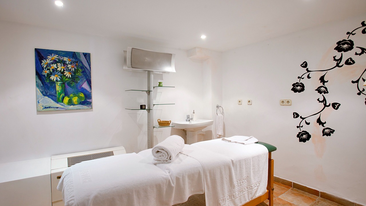 Photo of Bedroom in Cala San Vicente