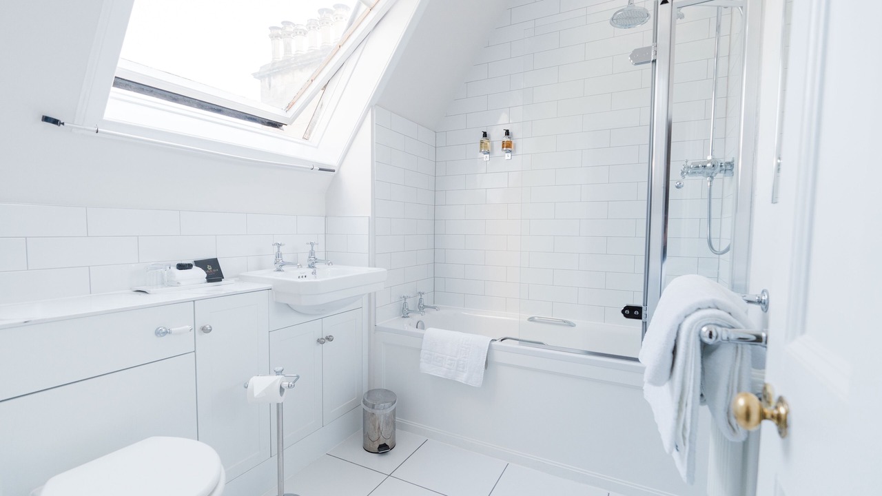 Photo of Bathroom in Glenrothes