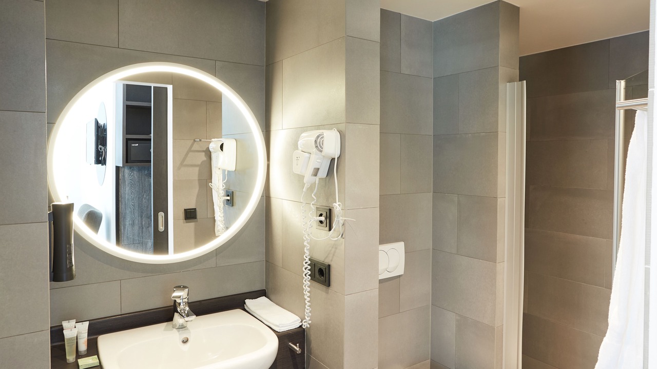 Photo of Bathroom in Husavik