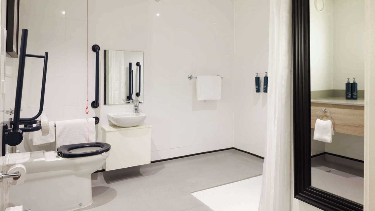 Photo of Bathroom in City Centre Glasgow