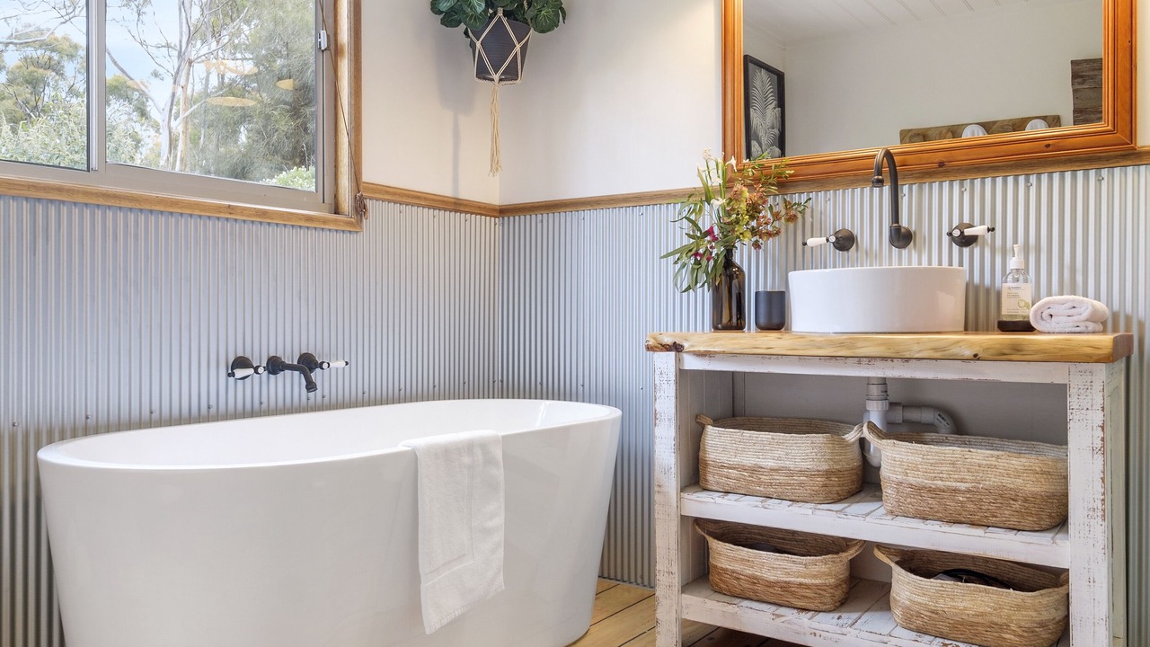 Photo of Bathroom in Alonnah